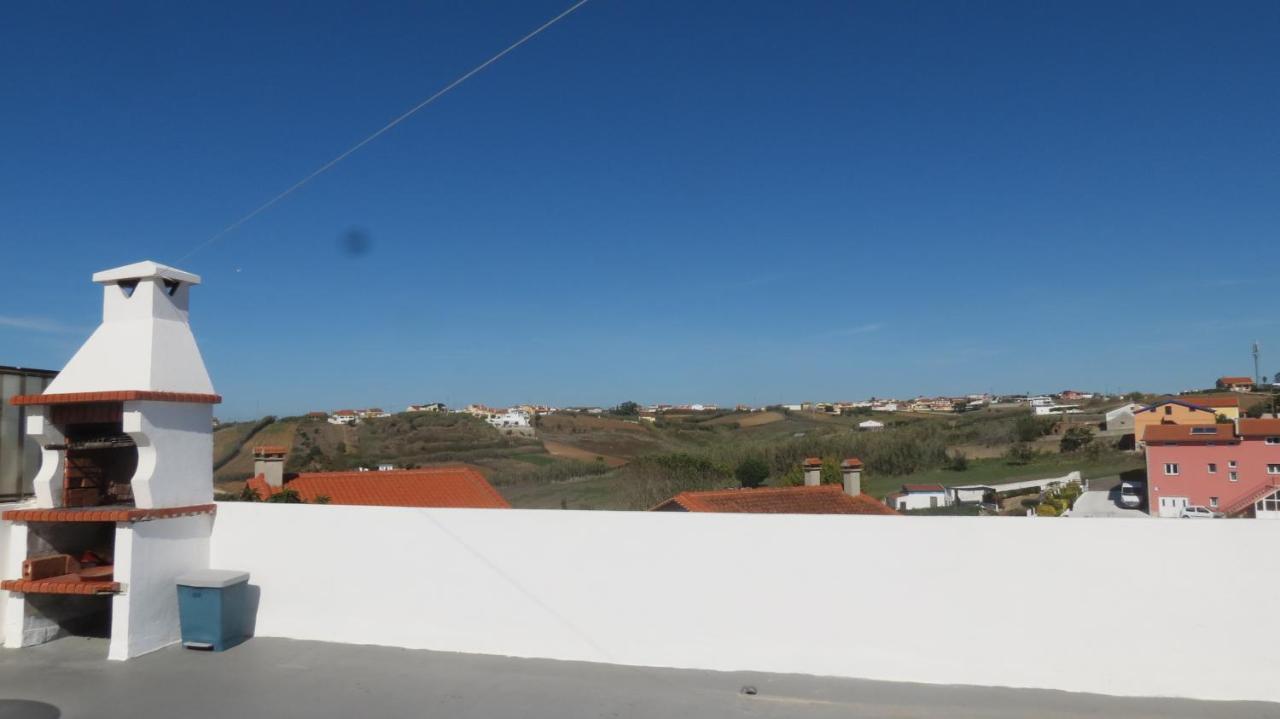 Casa Do Vicente, Localizada A 1.7Km Da Praia. Ribamar  Экстерьер фото